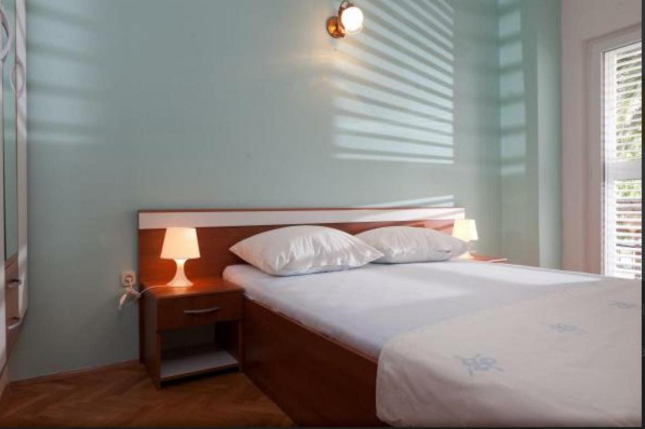 Vega Apartments Podgora Luaran gambar